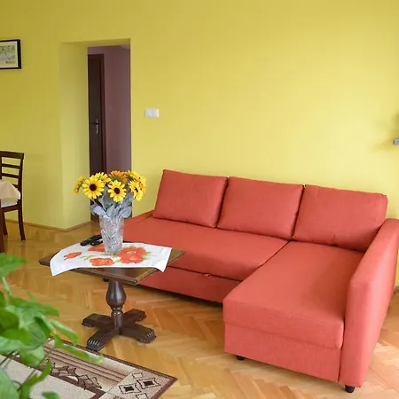 Apartament Goscinny Dom Apartment